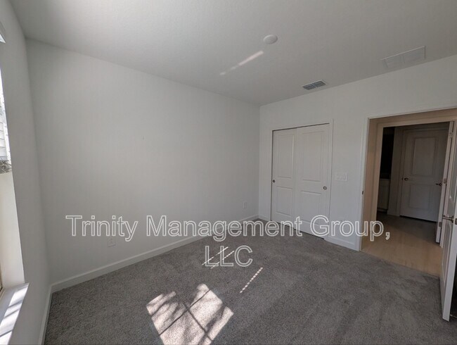 Building Photo - 10754 Gable Dig Lp