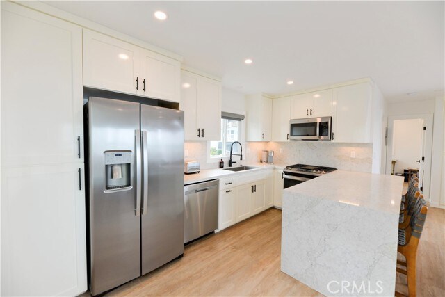 Foto del edificio - 428 Monterey Ln