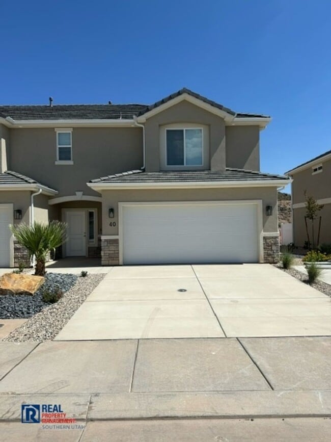 Building Photo - 1042 S 1450 E
