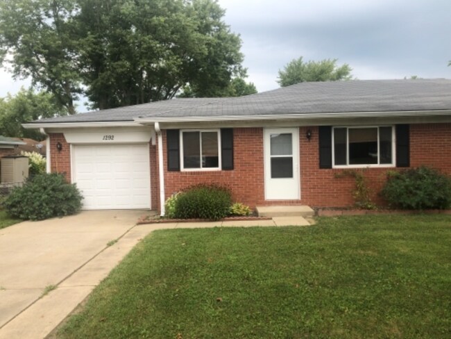 Foto del edificio - 1292 Sycamore Ln
