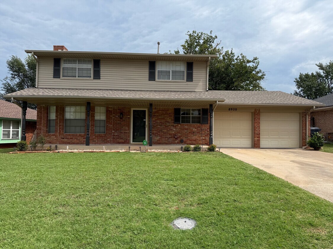 Primary Photo - 8902 Aaron Dr