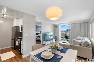 Building Photo - 400 Hobron Ln