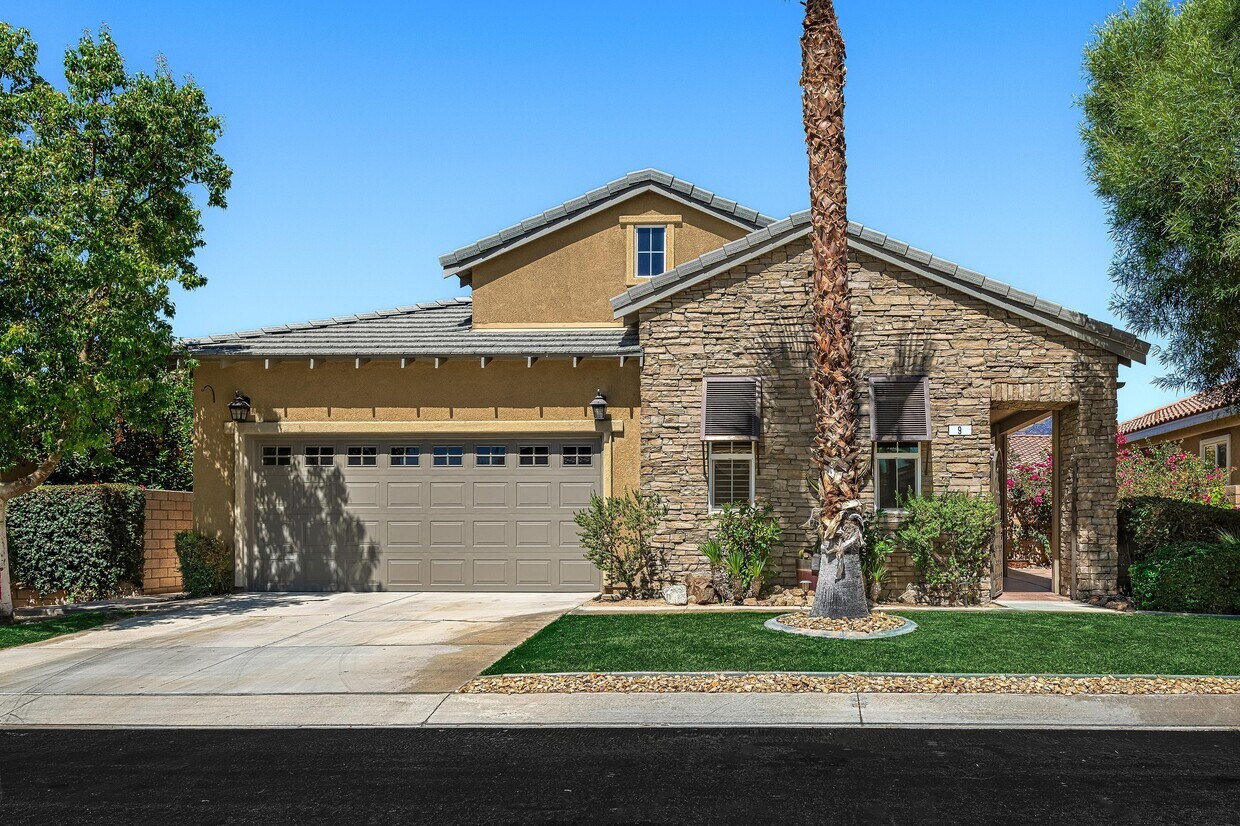 Foto principal - 9 Shoreline Dr