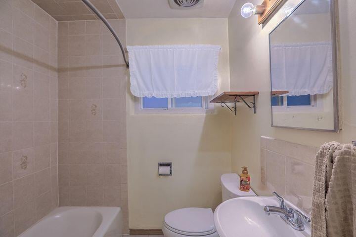 Foto del edificio - 4520 3rd St NW