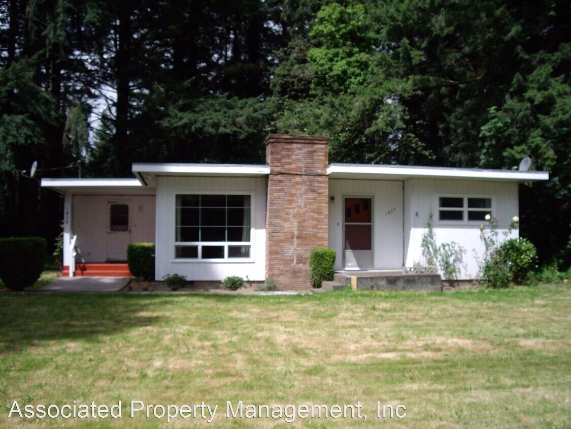 Primary Photo - 2 br, 1 bath House - 1935 SE 47th Ave.