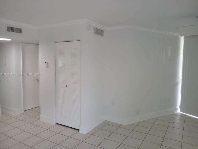 Building Photo - 6955 NW 186th St