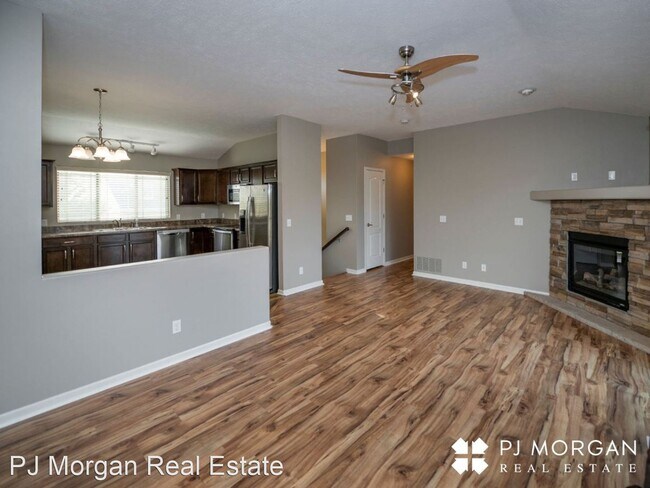Building Photo - 3 br, 2 bath House - 8228 N 147th St