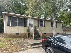 Building Photo - 600 Cork Tree Ln