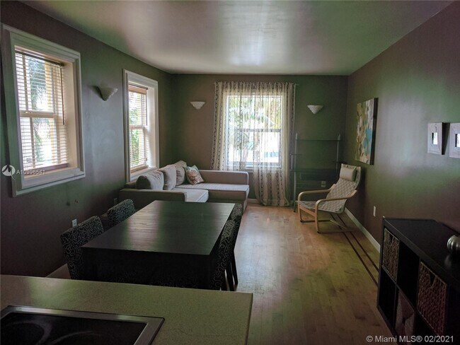 Building Photo - 1308 Drexel Ave