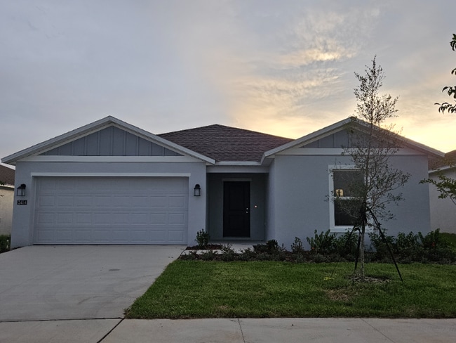Building Photo - 2414 McKinley Dr