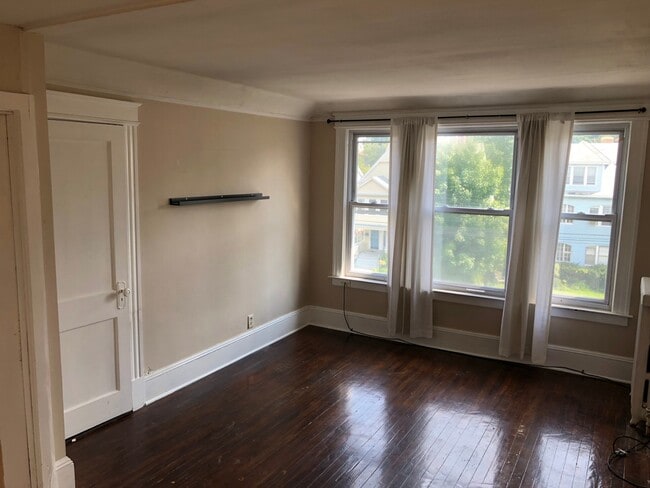 Photo - 45 Maplewood Ave Apartment