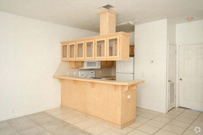 1 habitación, 1 baño - 900 pies cuadrados - Cocina - Alta Vista Apartments