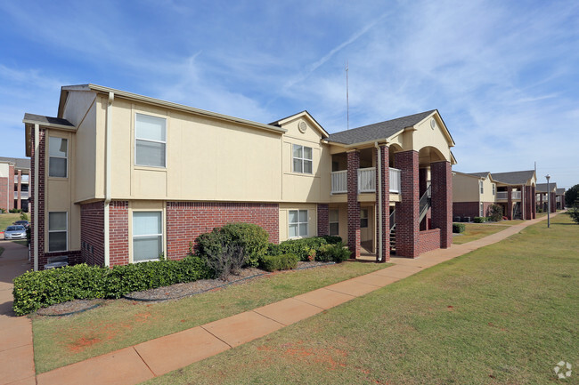 Building - The Links at Oklahoma City