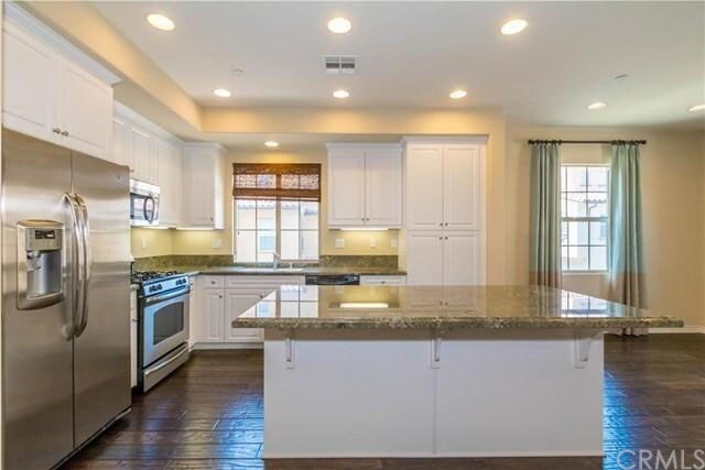 Building Photo - 137 Silverado