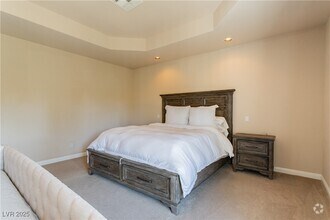 Building Photo - 12097 Oakland Hills Dr