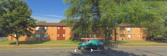 Foto del edificio - 15373 Greenfield Rd