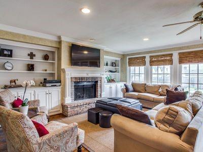 Building Photo - 4325 Grassmere Ln
