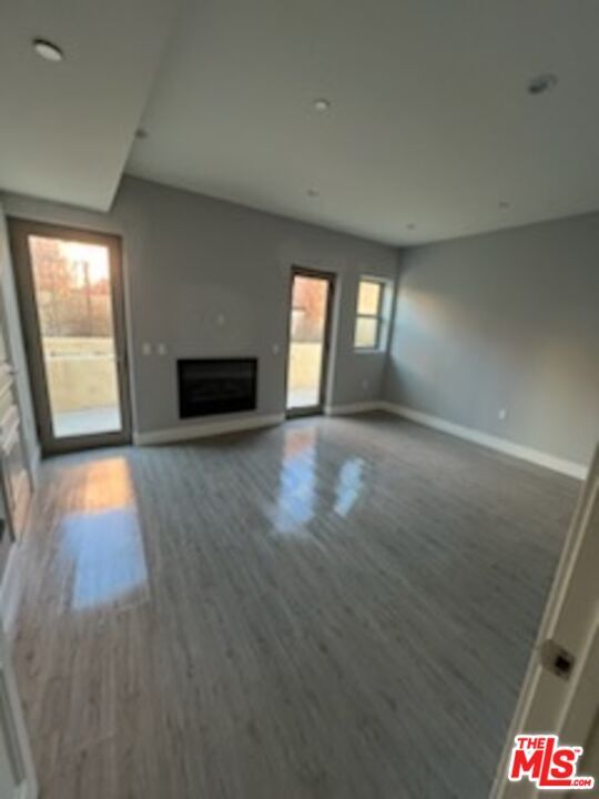 Primary Photo - 8520 Whitworth Dr