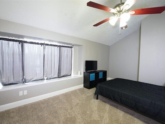 Building Photo - 3 Bedroom Single Family Home in Houston