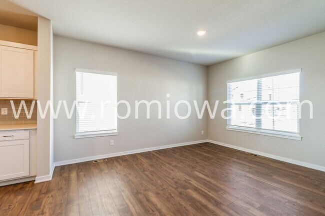 Building Photo - PRAIRIE TRAIL HOME!! 4 Bedroom, 3 Bathroom in Ankeny