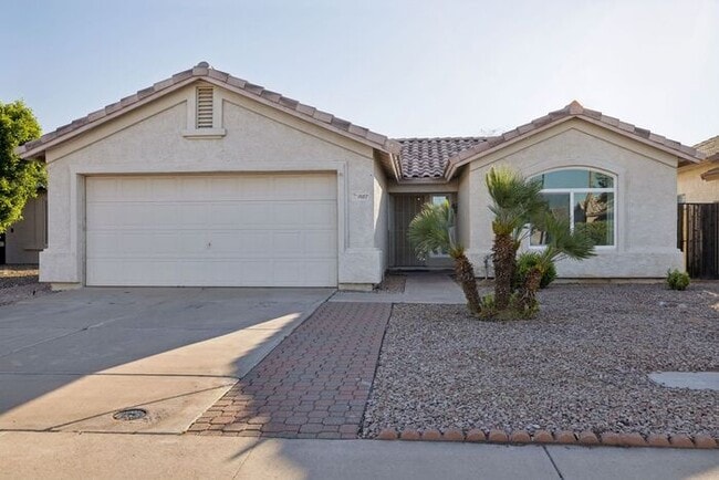 Building Photo - 1057 S Jamaica Way