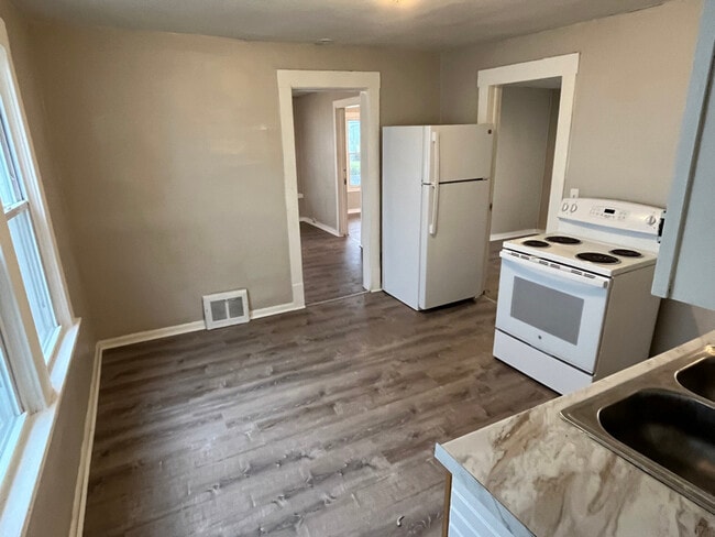 Foto del edificio - 7006 Worley Ave