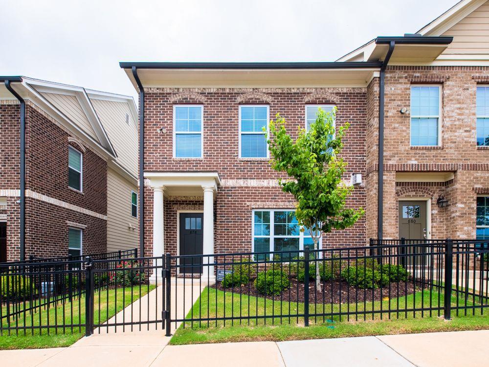 Foto principal - 878 Westmoreland Circle Northwest