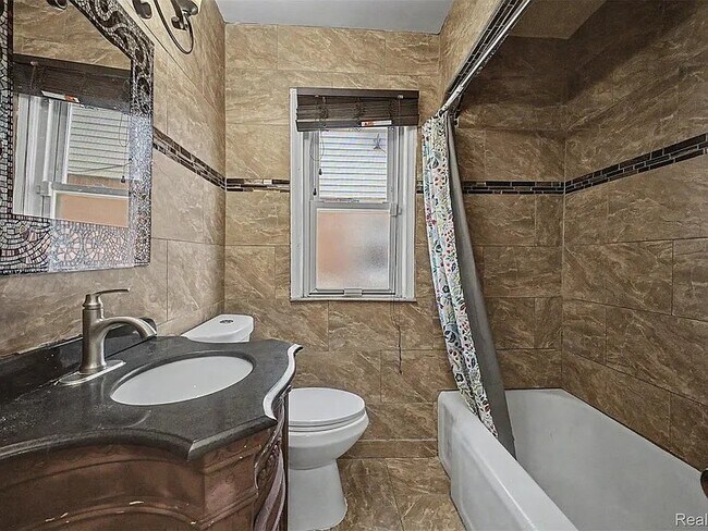 Foto del edificio - 4645 Rosalie St