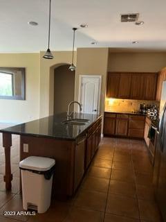 Building Photo - 1531 E Yellowstone Pl