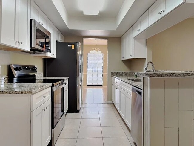 Foto del edificio - 6543 Neddy Ave