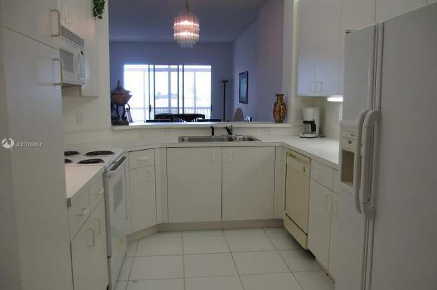 Foto del edificio - 7896 Trent Dr