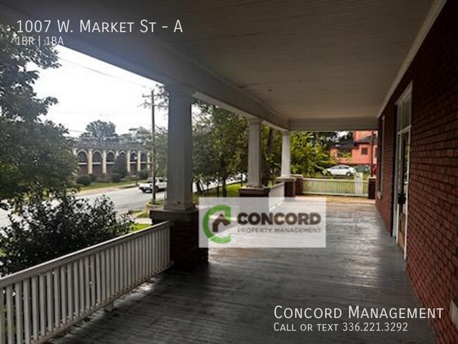 Foto del edificio - 1007 W Market St