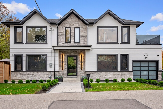 Photo du bâtiment - 73 Guthrie Ave