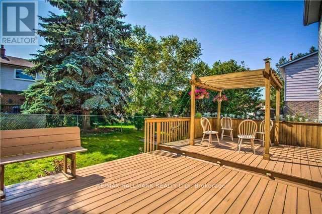 Photo du bâtiment - 928 Wayne Dr