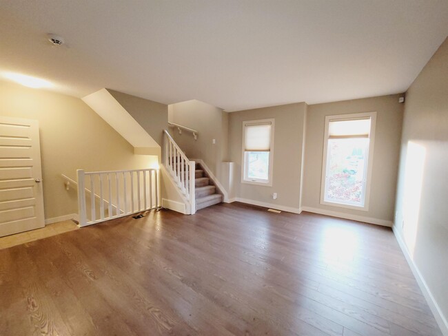 Photo du bâtiment - 1784 Cunningham Way SW