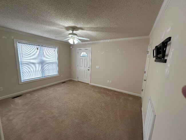 Foto del edificio - 75 Rollins Acres Ln