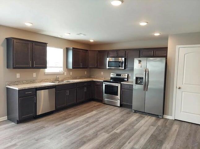 Building Photo - 108 Tyler Way