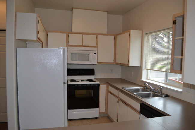 Foto del edificio - 1533 Madelyn Ave SE