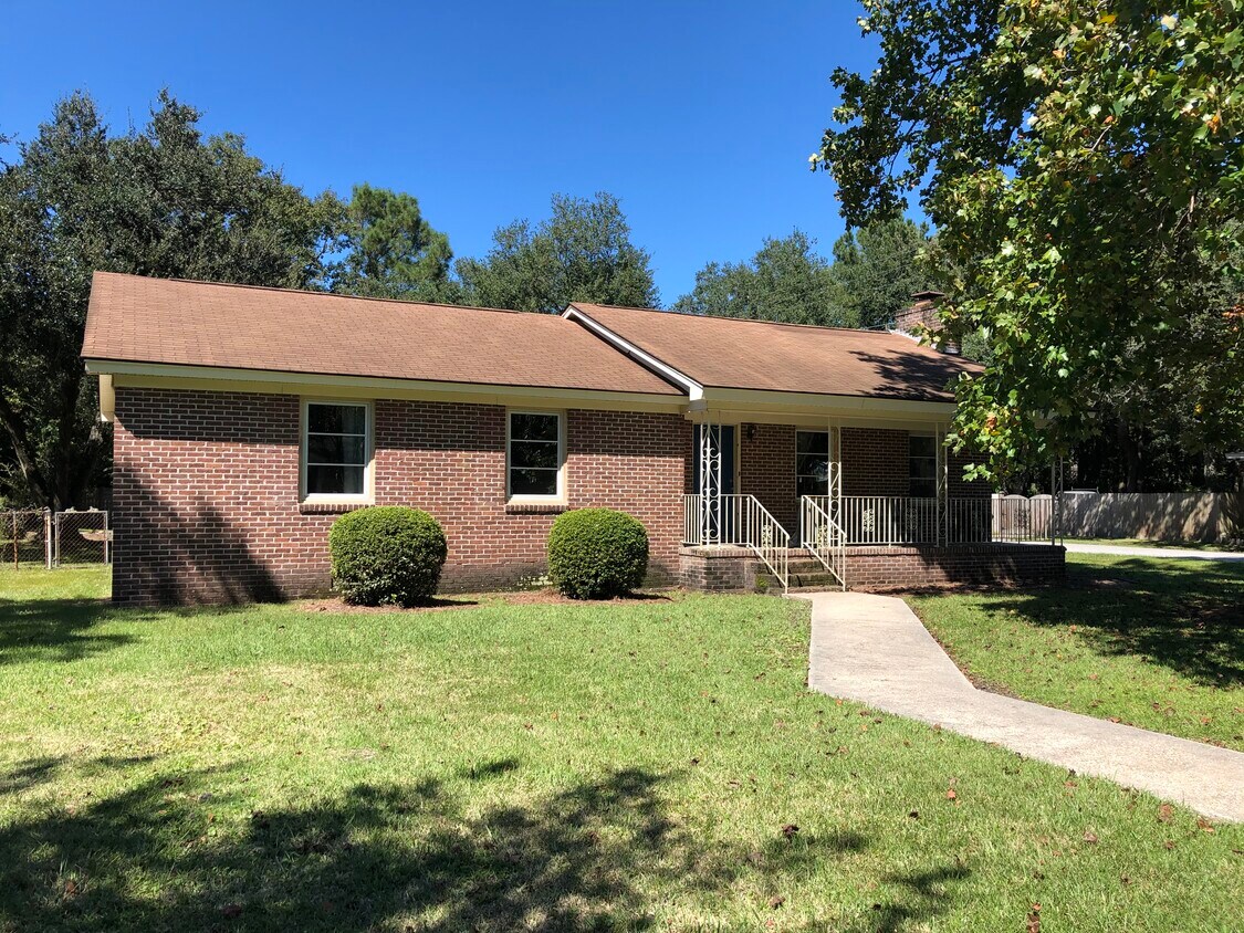 1452 Salisbury St, Charleston, SC 29407 House Rental in Charleston