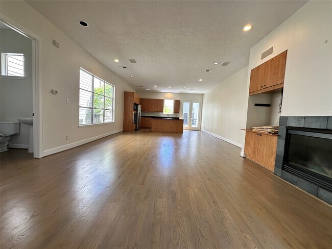 Foto del edificio - 2713 Crawford St