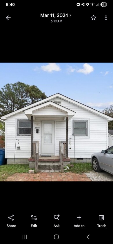Building Photo - 1007 S McKay Ave