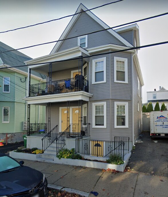 Foto del edificio - 15 Shapley Ave