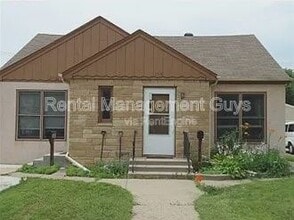 Building Photo - 3714 Kipling Ave