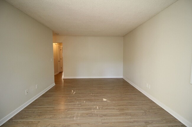 Foto del edificio - 2725-2743 SE Taylor St