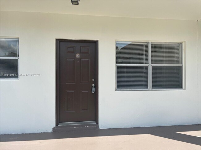 Building Photo - 400 NW 65th Ave