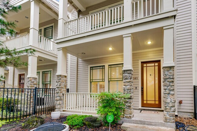 Foto del edificio - 1141 Louise St