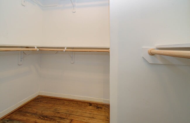 Building Photo - 4706 Fisk St