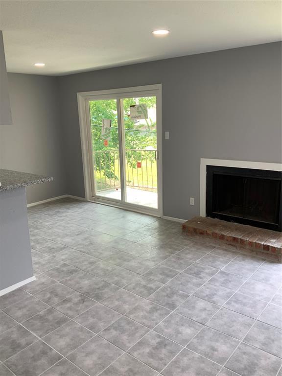 Building Photo - 13480 N Thorntree Dr