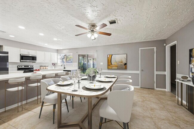 Foto del edificio - 16811 Forthloch Ct