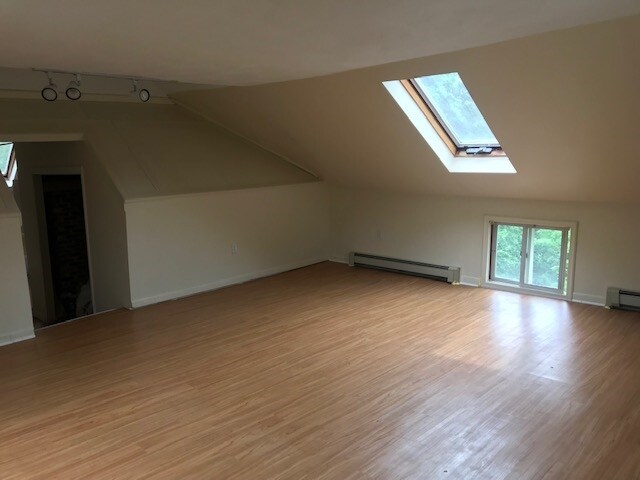 Building Photo - 225 Gilford Ave